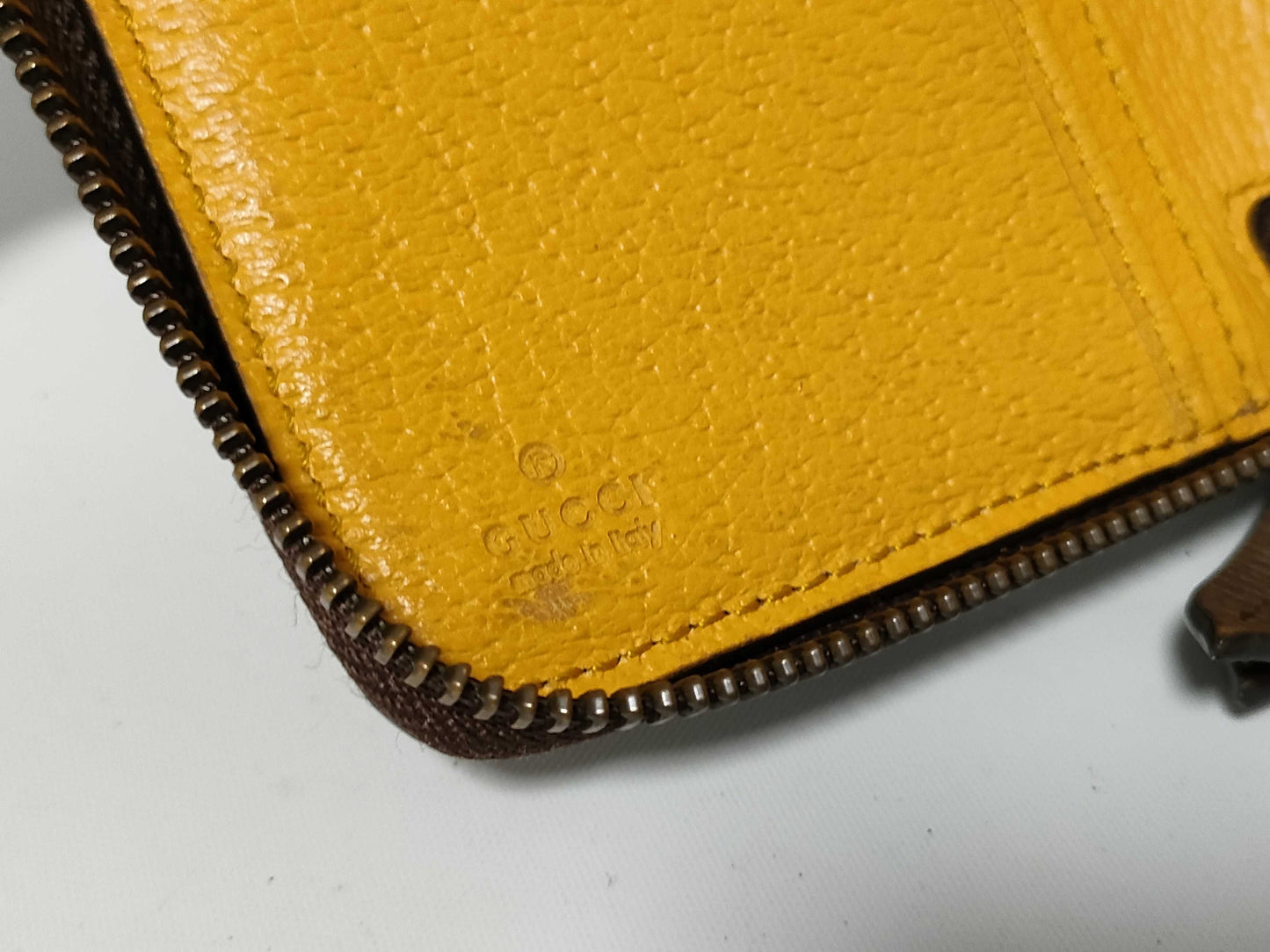 GUCCI GG Supreme Wallet with Box and Dust Bag