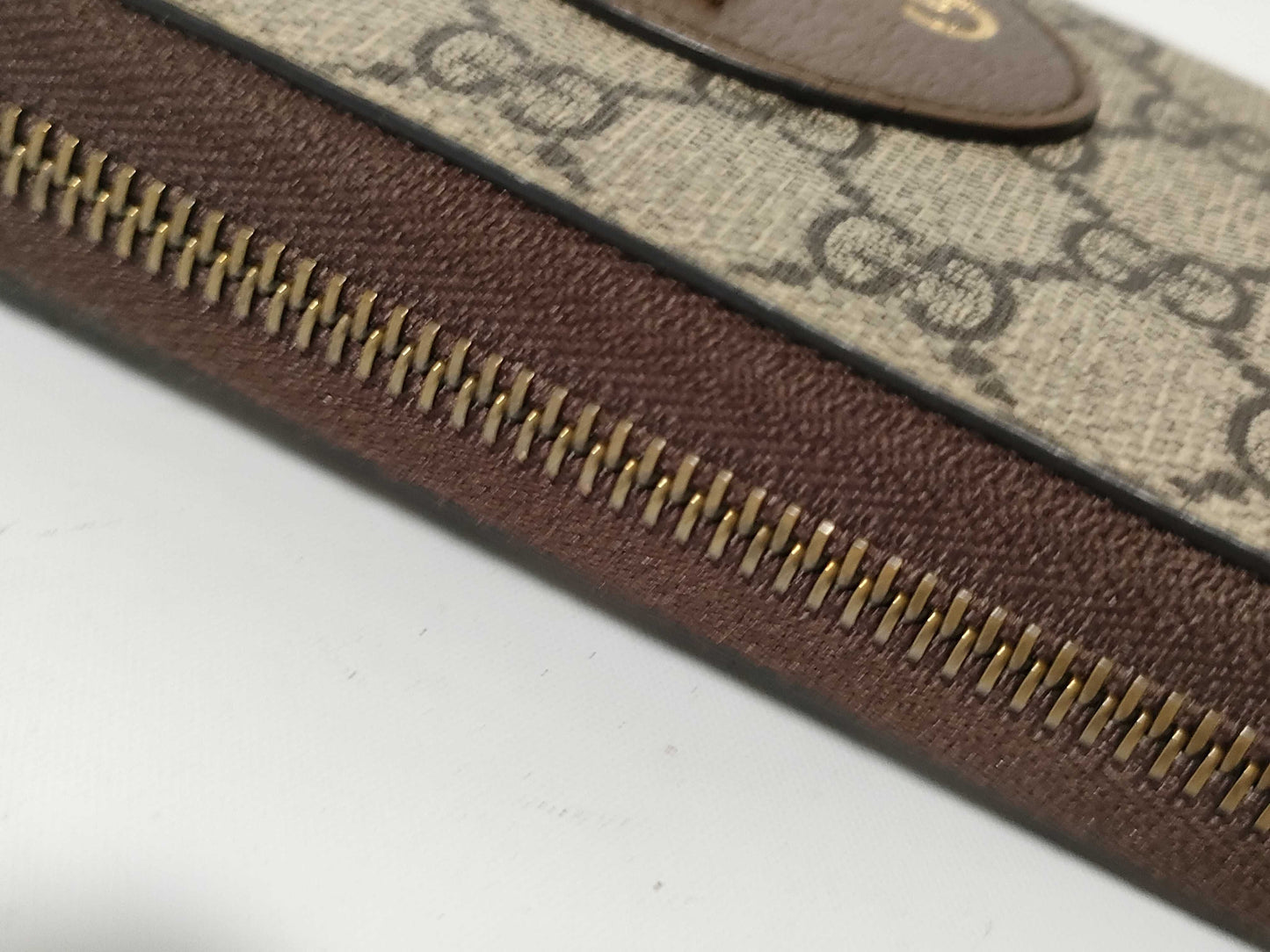 GUCCI GG Supreme Wallet with Box and Dust Bag
