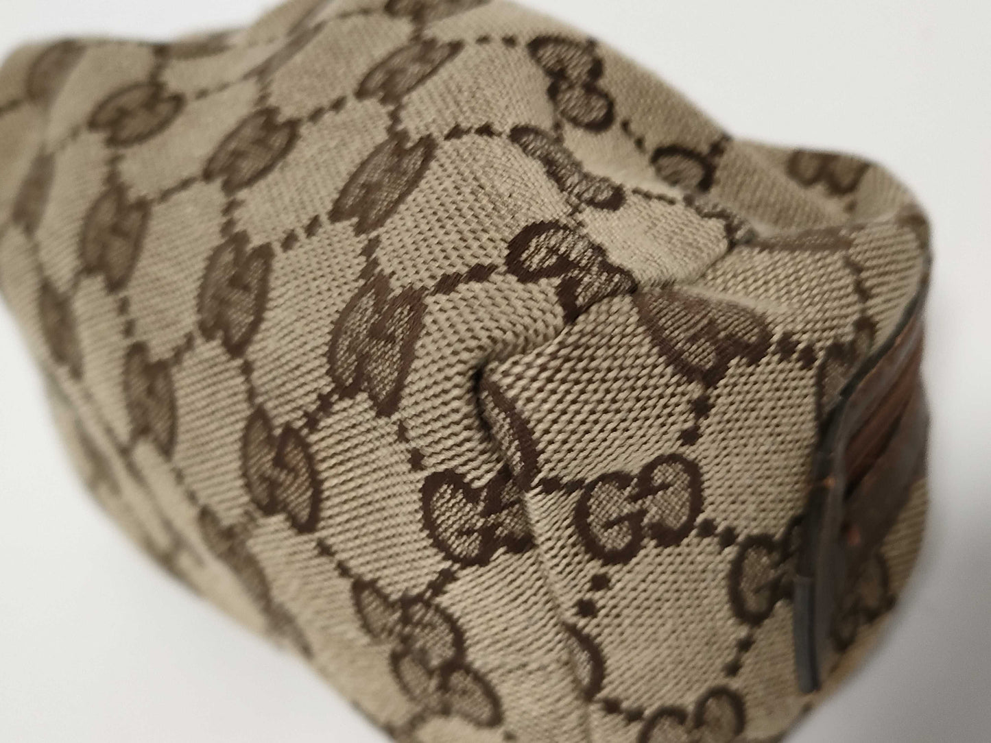 GUCCI GG Canvas Pouch