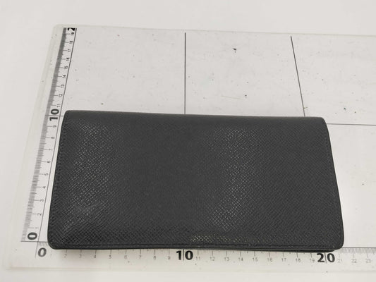 LOUIS VUITTON Taiga Portefeuille Brazza M30501 Wallet