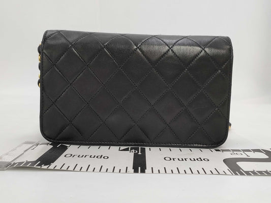 CHANEL Matelasse Lambskin Single Flap Shoulder Bag