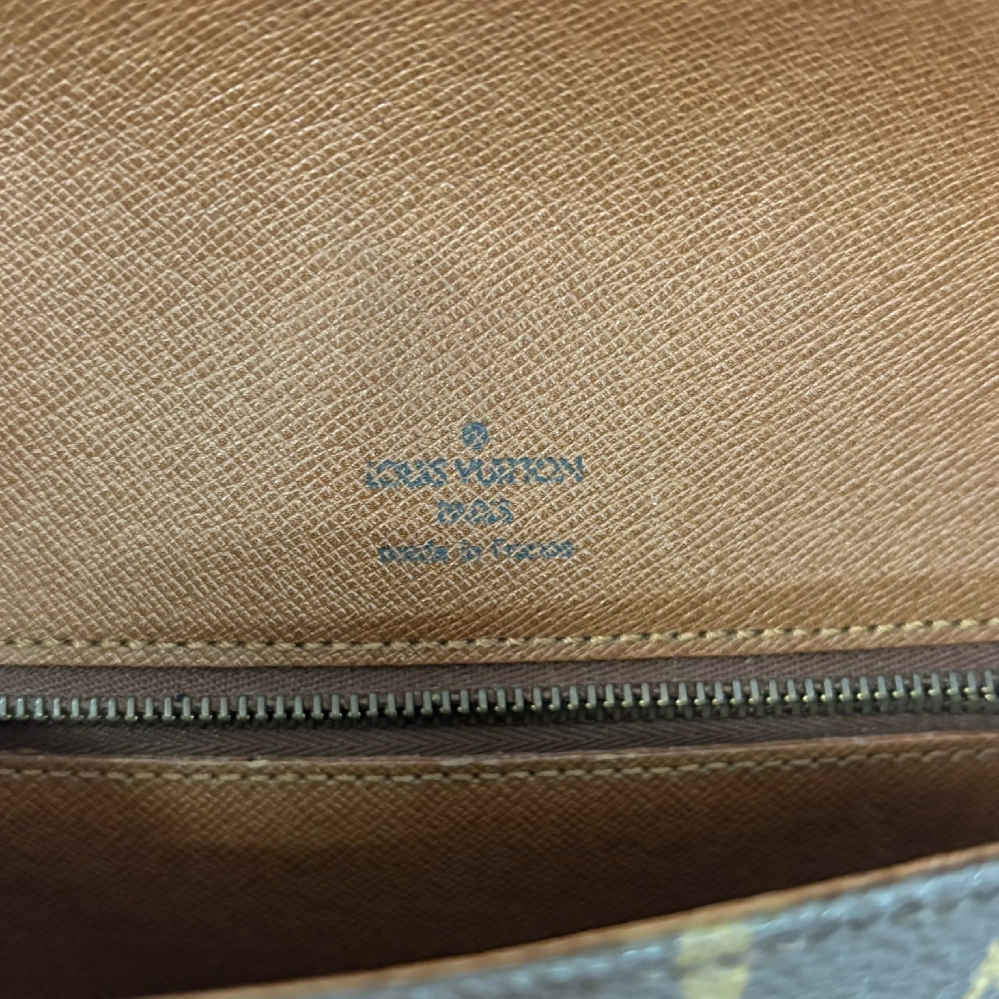 LOUIS VUITTON Saint-Cloud shoulder bag
