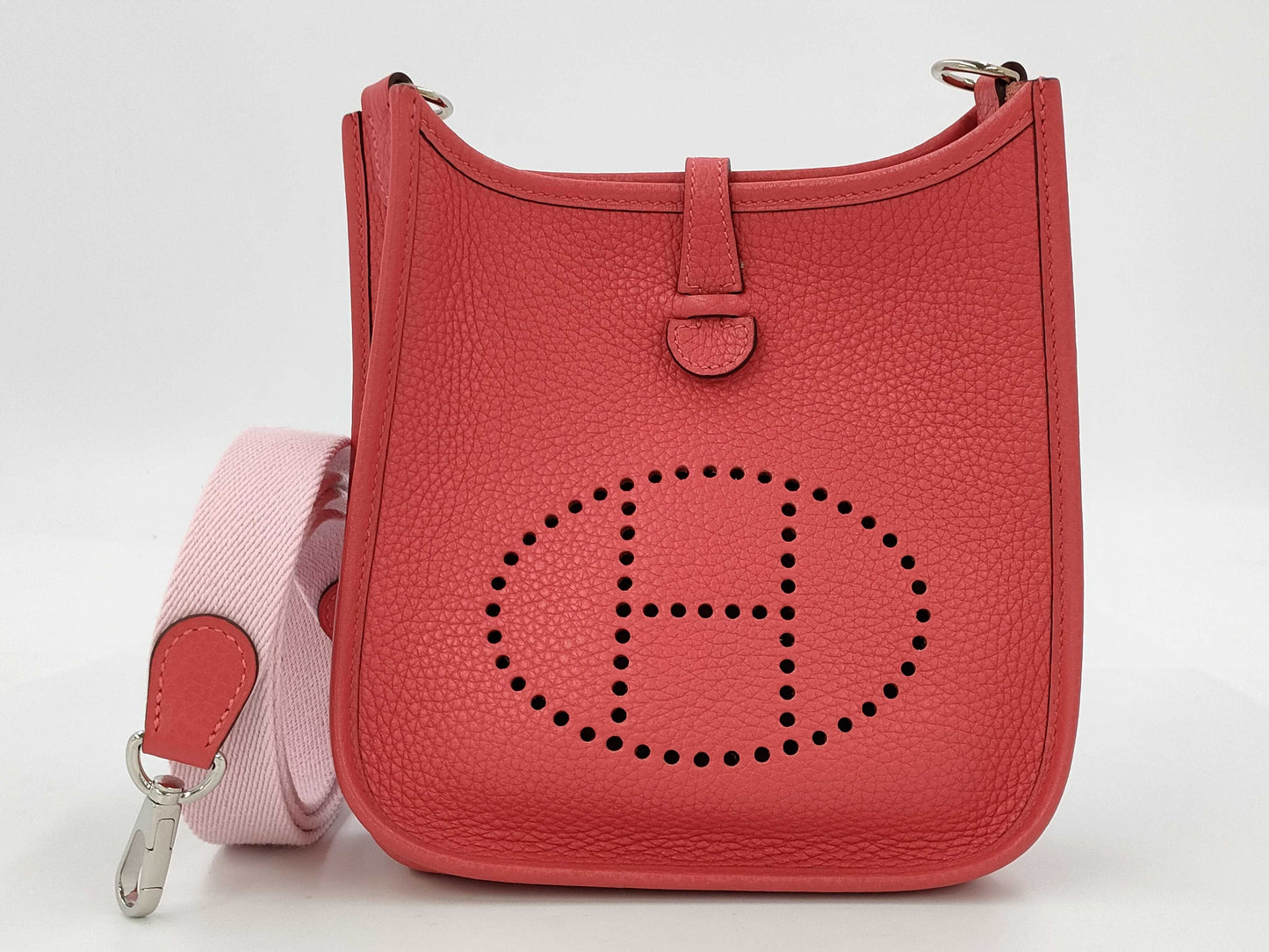 HERMES Evelyn TPM Taurillon Clemence Leather Shoulder Bag in Rose Pivoine/Rose Sakura with Silver Hardware and T Stamp