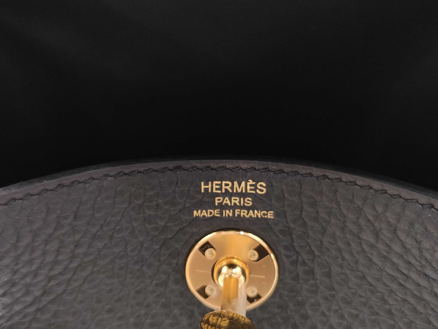 HERMES Lindy Mini Taurillon Black Shoulder Bag with GD Hardware and Double Stamp