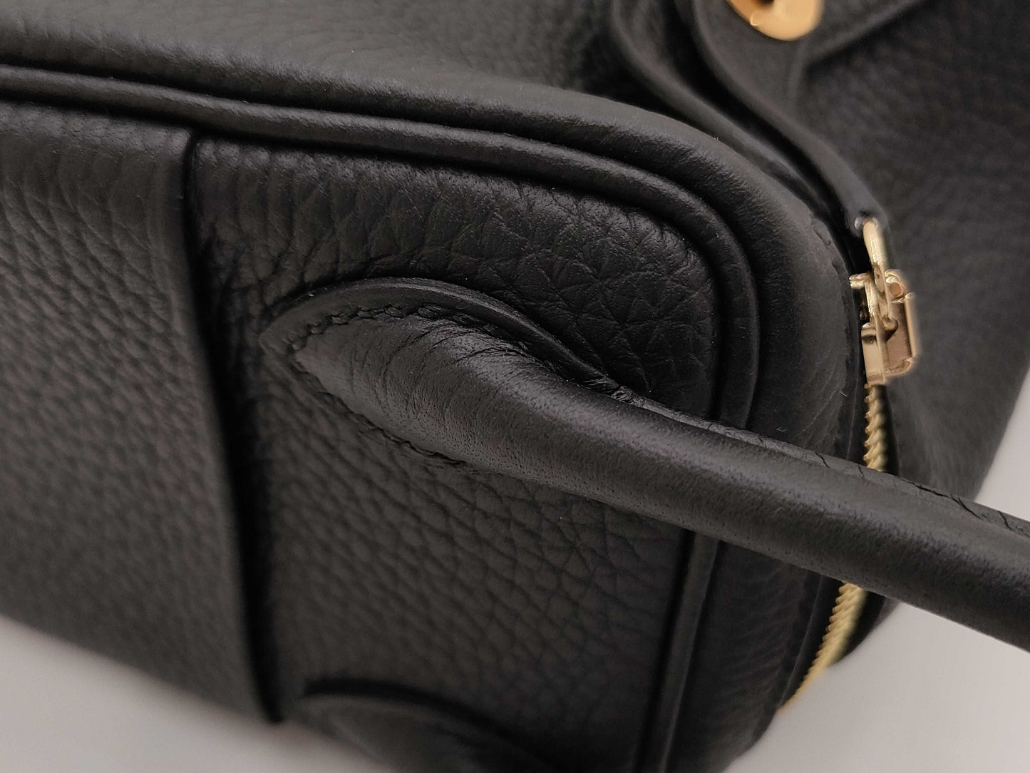 HERMES Lindy Mini Taurillon Black Shoulder Bag with GD Hardware and Double Stamp