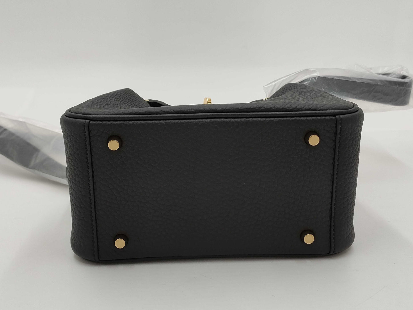 HERMES Lindy Mini Taurillon Black Shoulder Bag with GD Hardware and Double Stamp