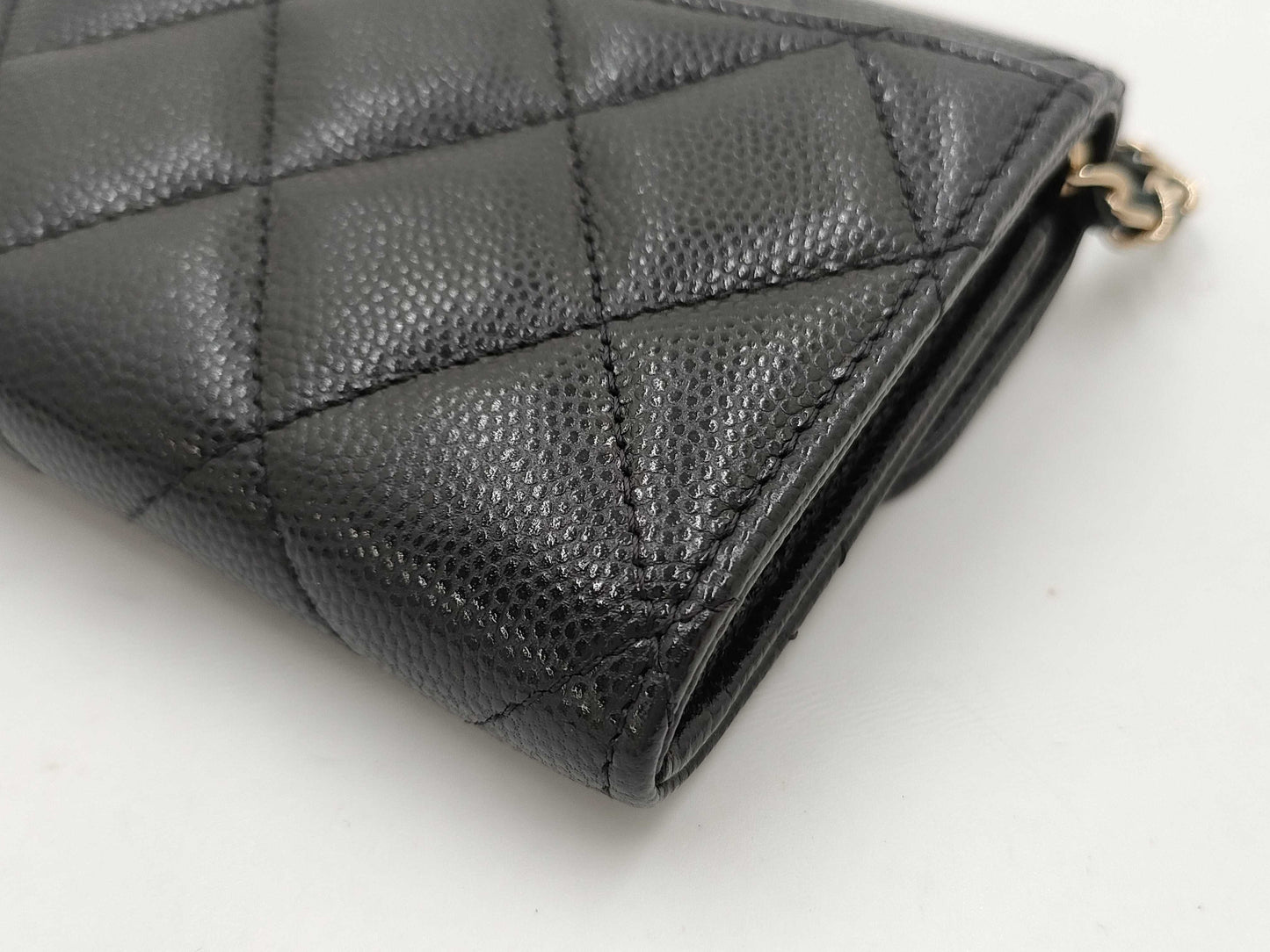 CHANEL CHANEL Matelasse Caviar Leather Chain Shoulder Wallet with GD Hardware Shoulder Bag
