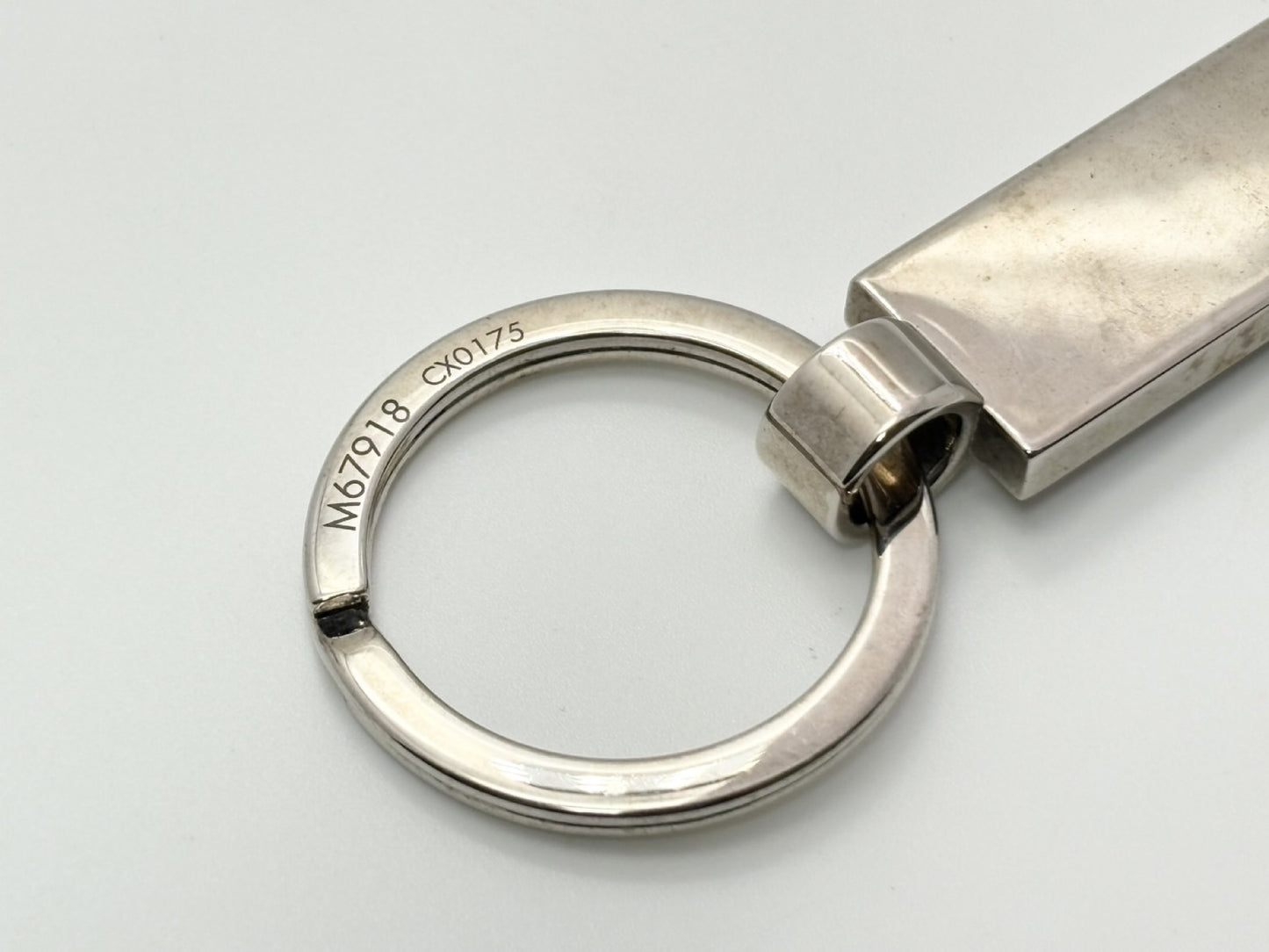 LOUIS VUITTON M67918 Damier Key Ring Charm Silver Serial CX0175 Key Case/Key Holder