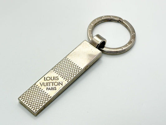 LOUIS VUITTON M67918 Damier Key Ring Charm Silver Serial CX0175 Key Case/Key Holder