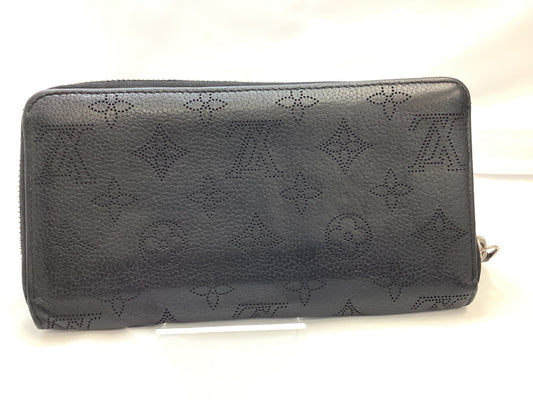 LOUIS VUITTON Mahina Zippy Wallet