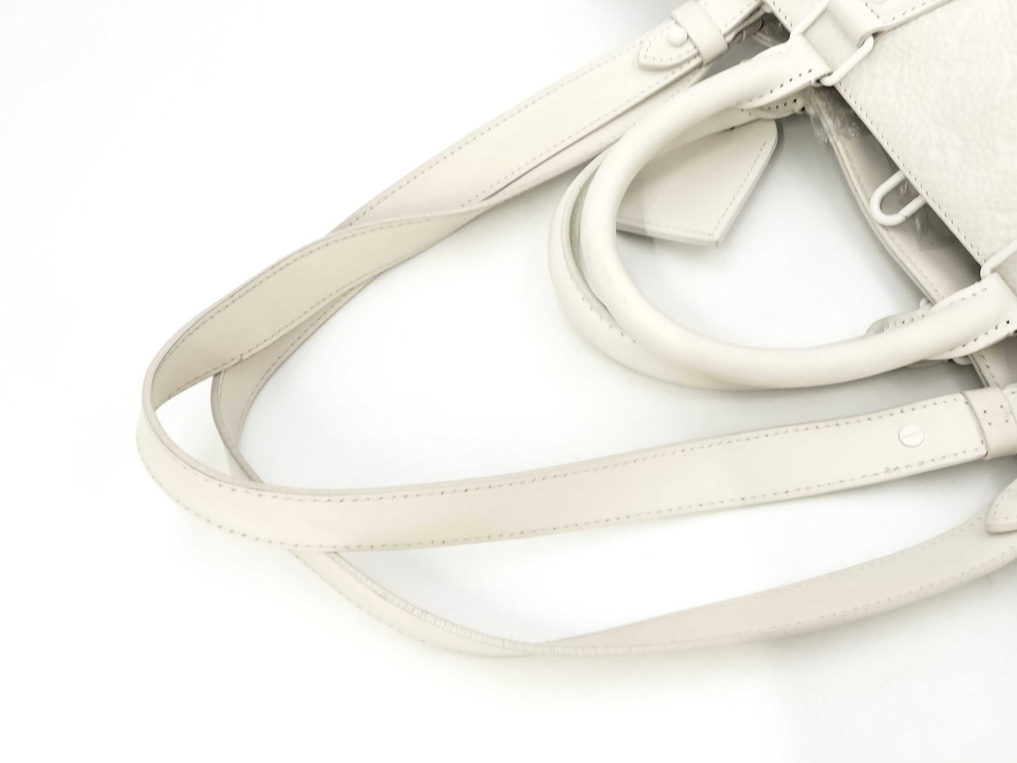 LOUIS VUITTON M24383 Sac Plat 24H Taurillon Bag