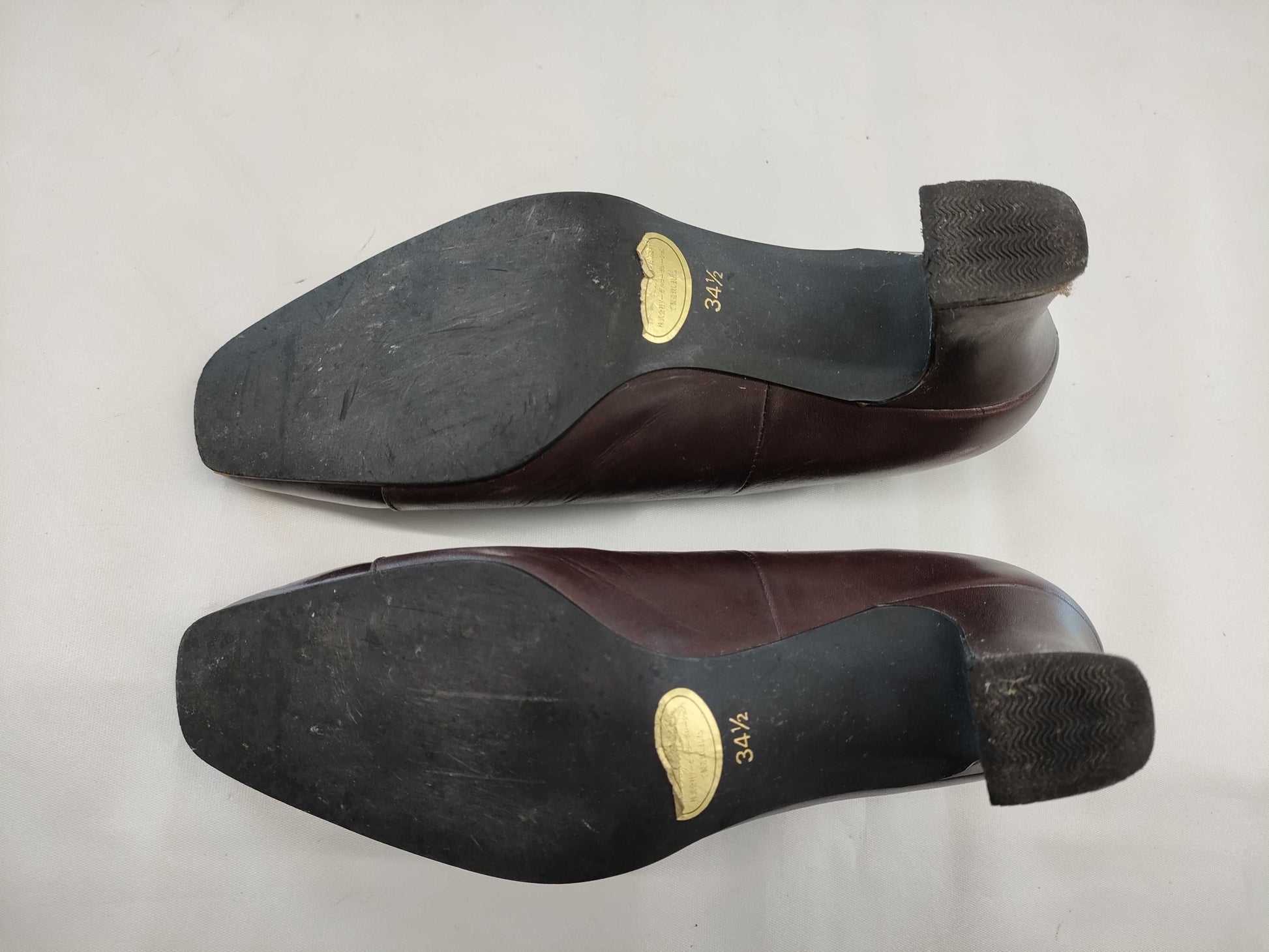 YVES SAINT LAURENT Pumps Size 34.5