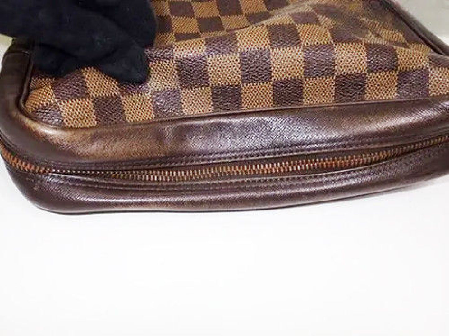 LOUIS VUITTON Louis Vuitton Truss Toilette Damier Pouch