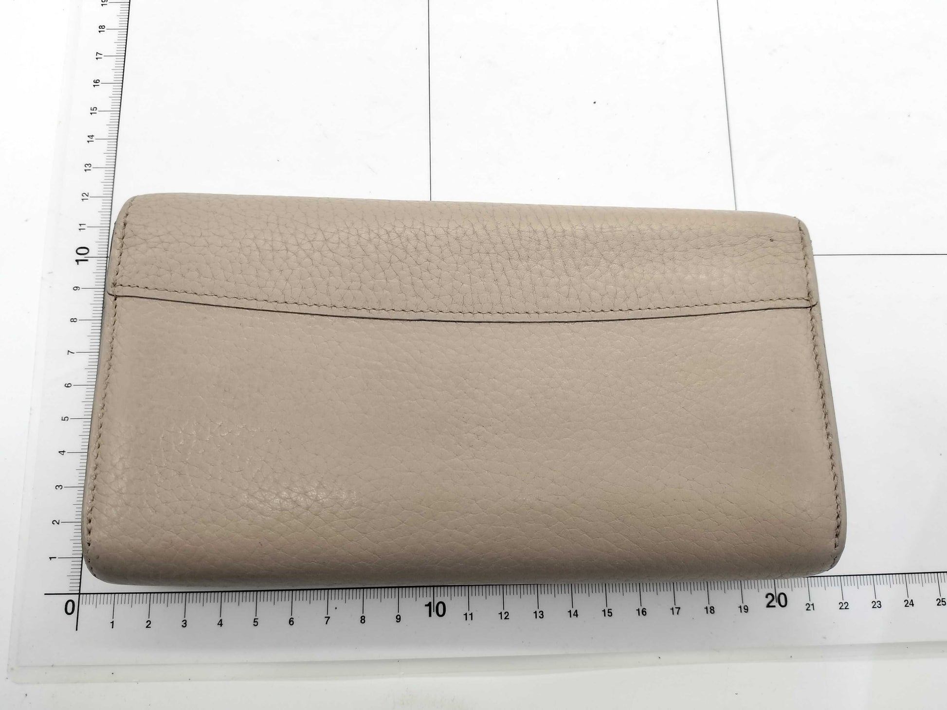 LOUIS VUITTON LOUIS VUITTON M61249 LOUIS VUITTON Louis Vuitton Portefeuille Capucines Wallet Long Wallet Folding Wallet M61249 Wallet