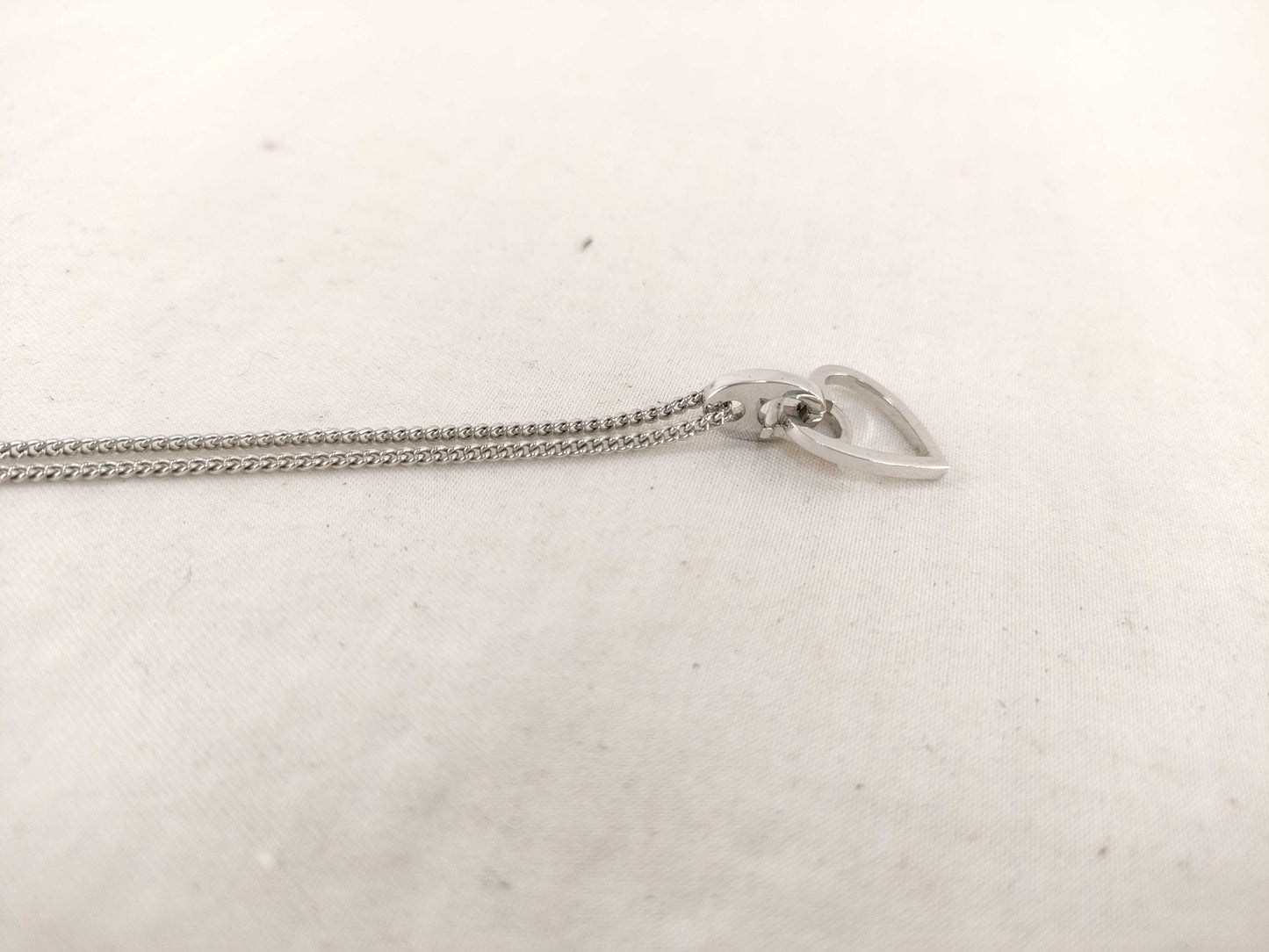 (10461_0358) Dior Dior Necklace Heart CD Logo Necklace