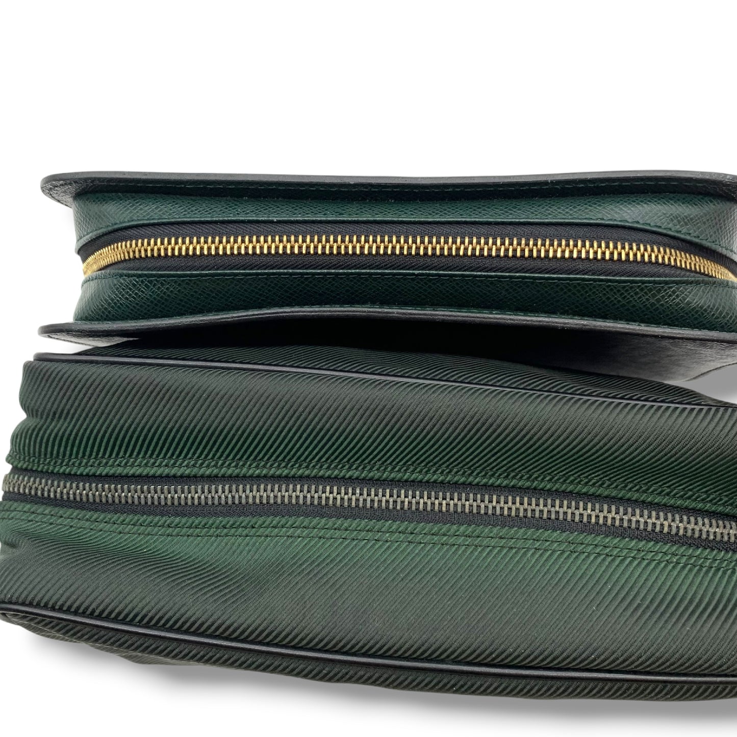 (10463_0006) LOUIS VUITTON 2 Pieces Taiga Clutch Bag Second Bag Business Bag Clutch Bag