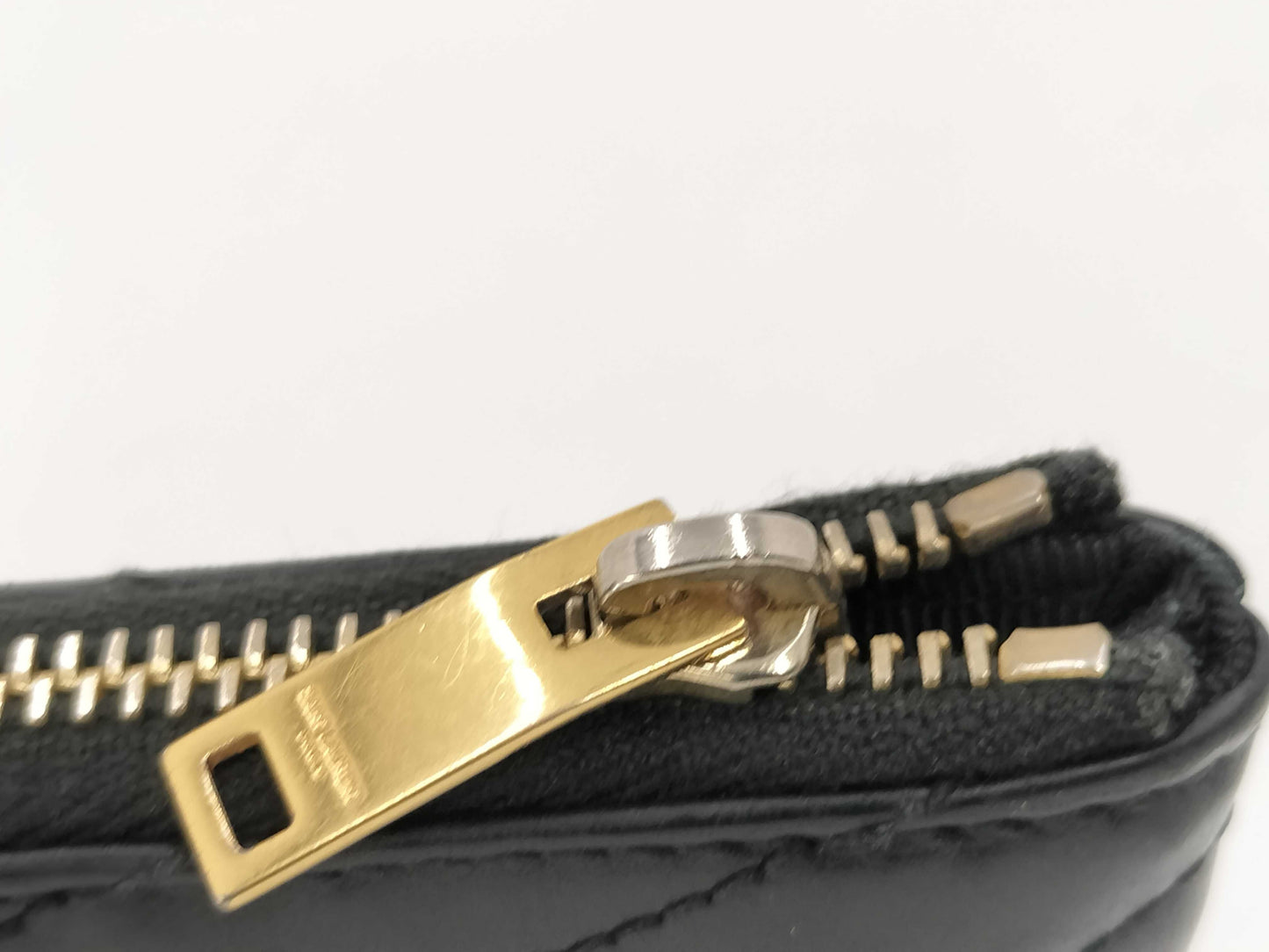 (10461_0051) Yves Saint Laurent Monogram V-Stitch Keyring Coin Case Leather Black 438386 Coin Case
