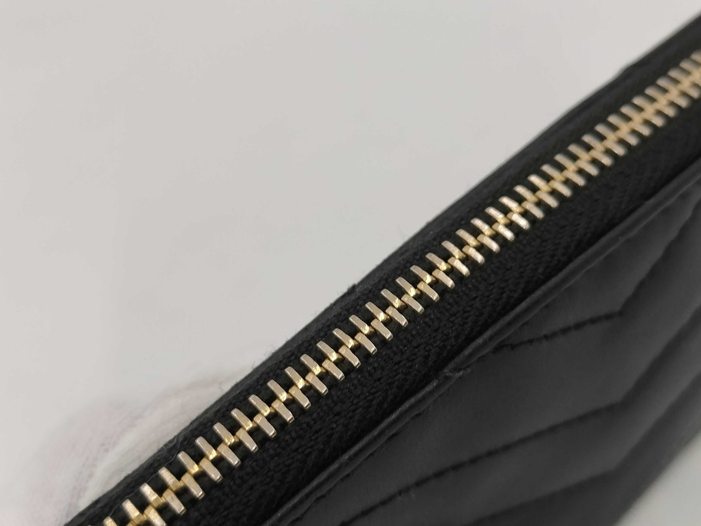 (10461_0051) Yves Saint Laurent Monogram V-Stitch Keyring Coin Case Leather Black 438386 Coin Case