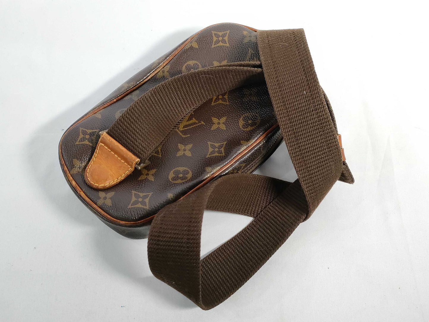 LOUIS VUITTON Monogram Pochette Ganju Shoulder Bag M51870