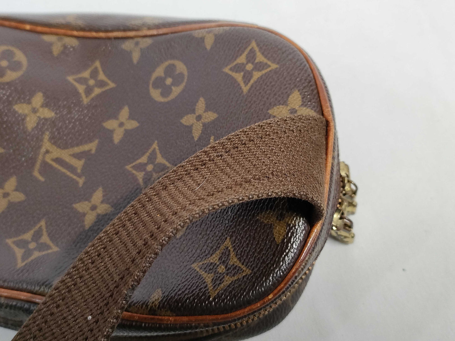 LOUIS VUITTON Monogram Pochette Ganju Shoulder Bag M51870