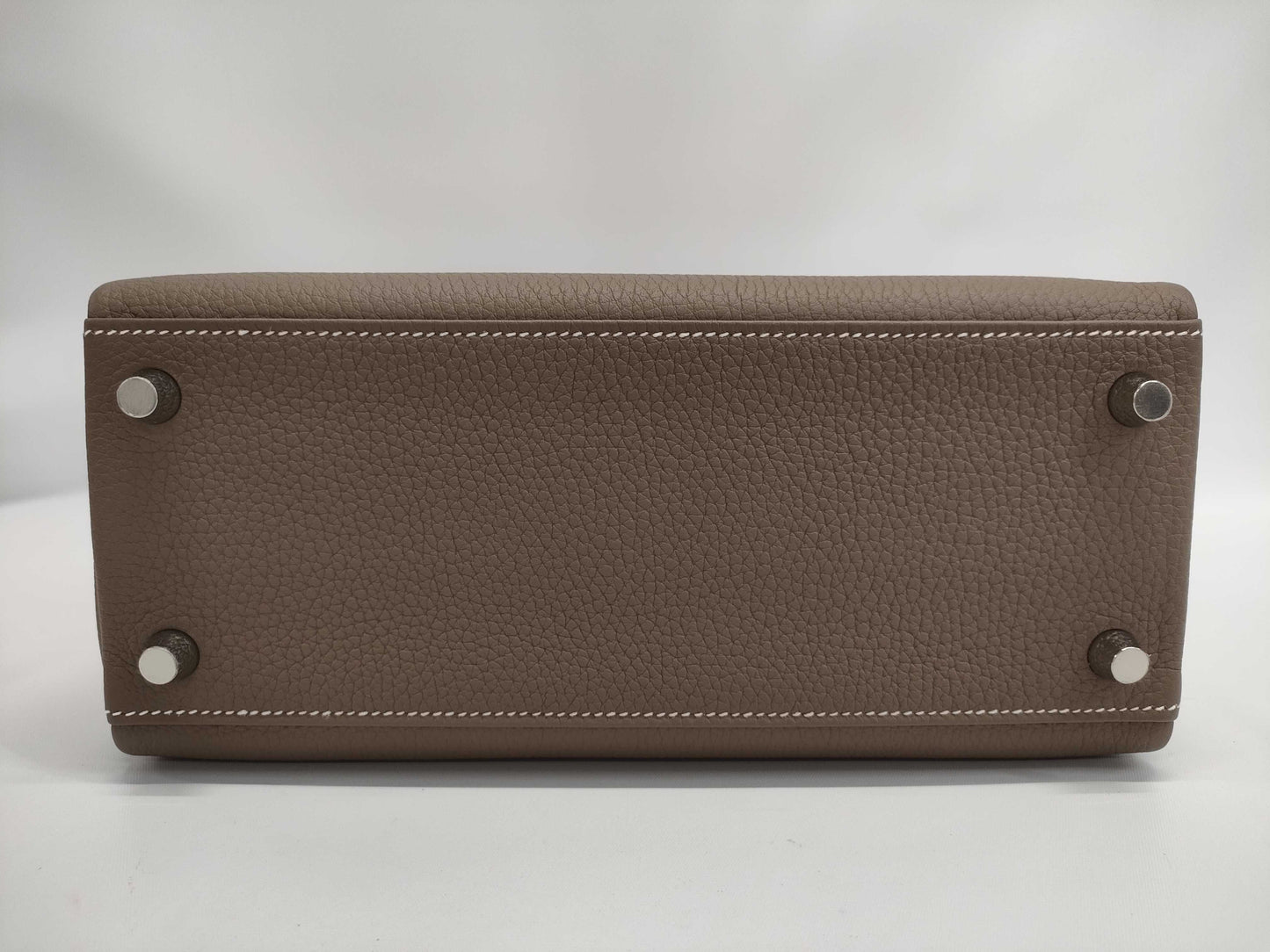 HERMES Kelly 25 Togo Etoupe Handbag with Silver Hardware, Inner Stitching, and K Stamp
