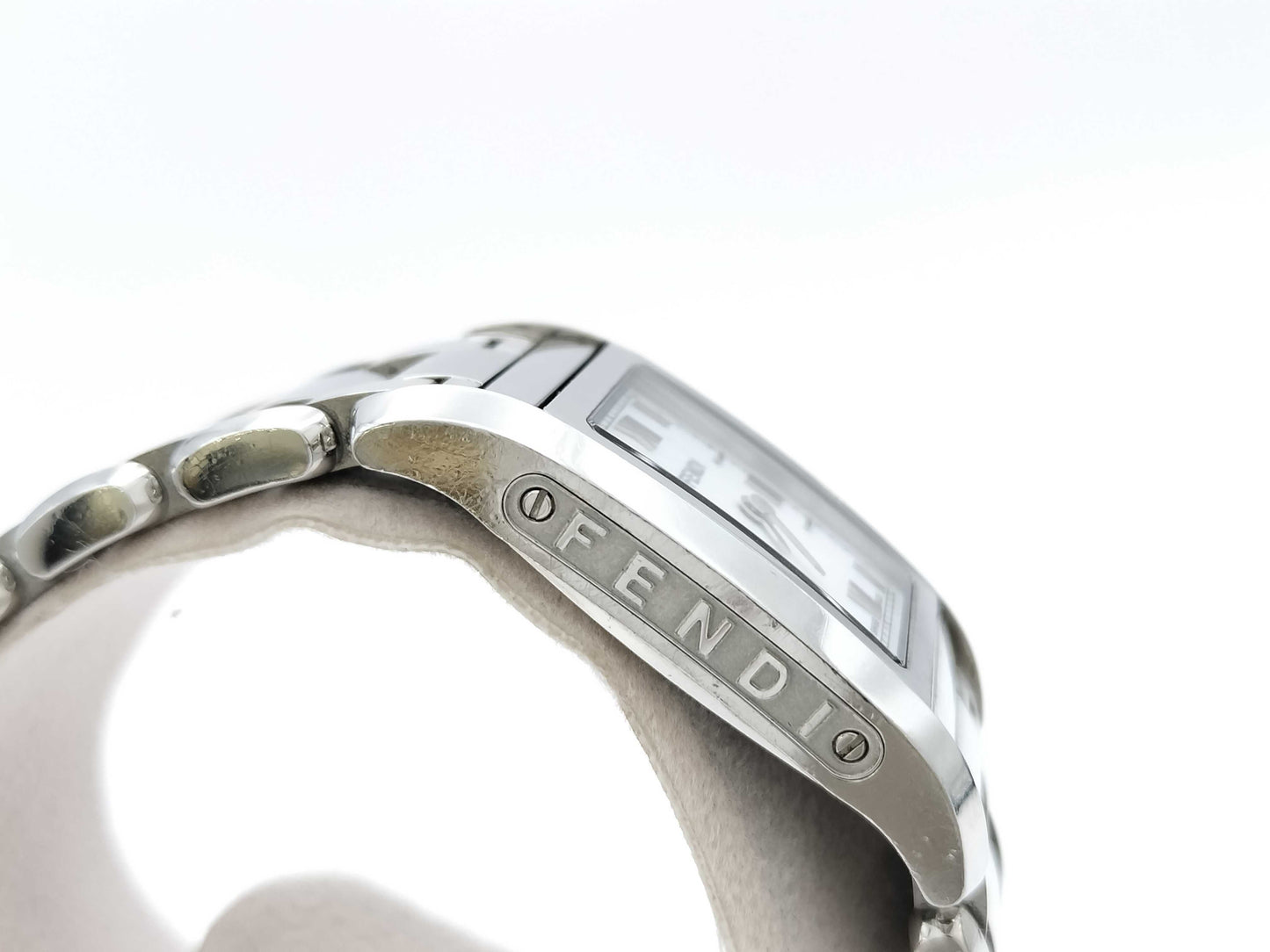 FENDI 023-7600L-190 Quartz Women's Watch