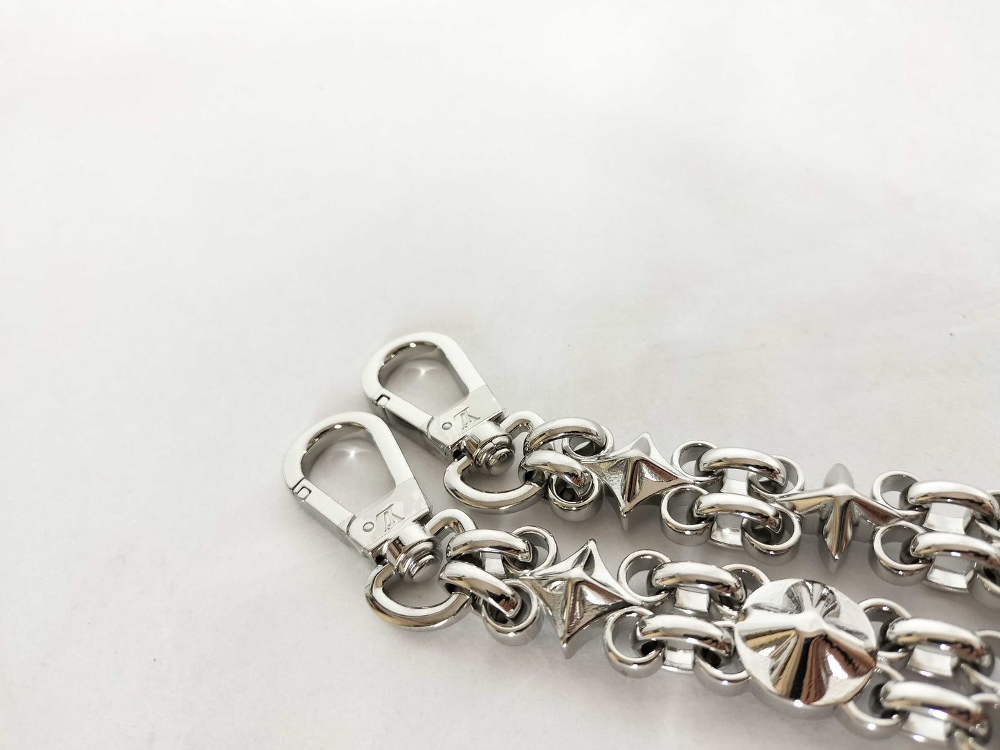 LOUIS VUITTON Louis Vuitton Dauphine Accessory Strap, Silver Stainless Steel with Silver Brass Hardware