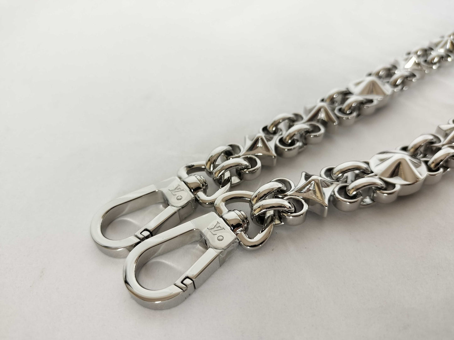 LOUIS VUITTON Louis Vuitton Dauphine Accessory Strap, Silver Stainless Steel with Silver Brass Hardware