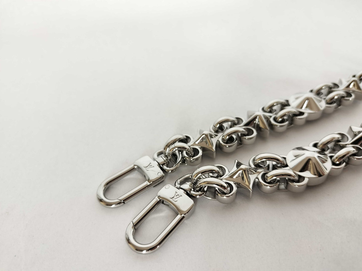 LOUIS VUITTON Louis Vuitton Dauphine Accessory Strap, Silver Stainless Steel with Silver Brass Hardware