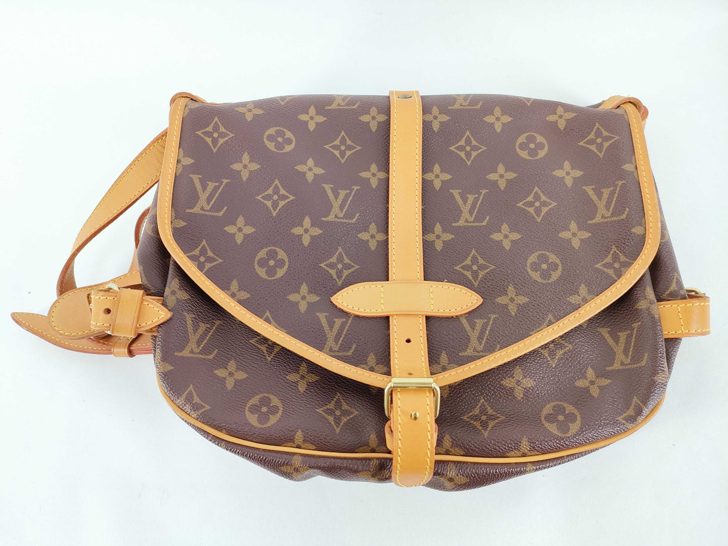 LOUIS VUITTON Monogram LV Monogram Saumur MM M40710 AR0914 Shoulder Bag