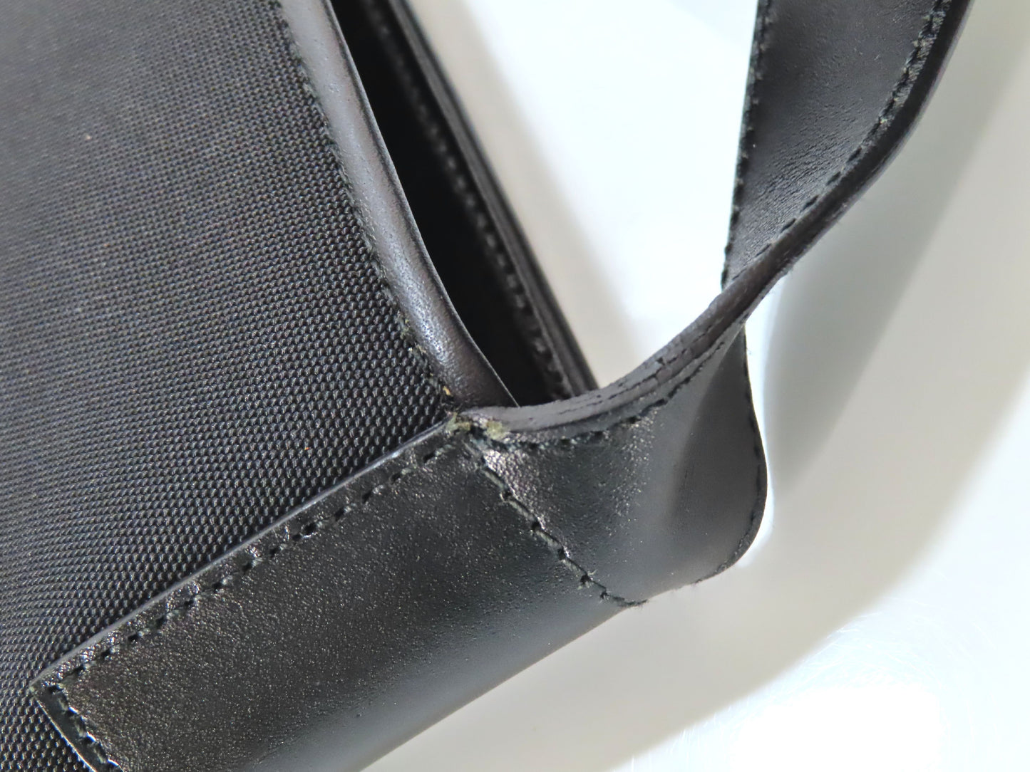 GUCCI Nylon Canvas and Leather Shoulder Bag 019・0422 3444 Black Shoulder Bag
