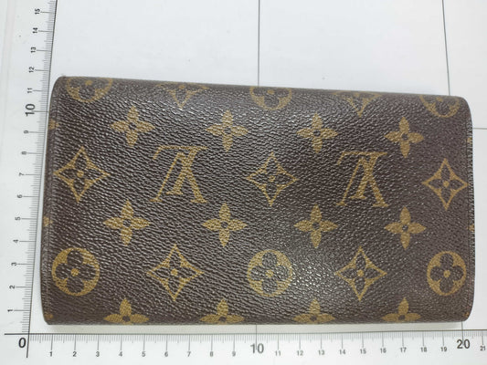 LOUIS VUITTON LOUIS VUITTON Monogram LV Monogram Porte Tresor International M61215 TH0947 Wallet