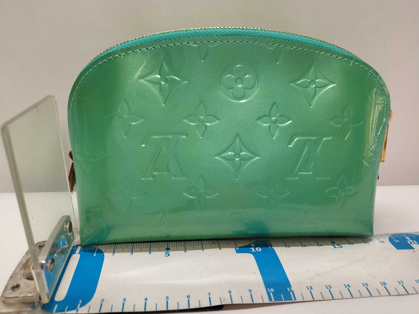 LOUIS VUITTON LOUIS VUITTON Vernis LV Vernis Pochette Cosmetic Pouch Model Number Unknown CA0172 Pouch