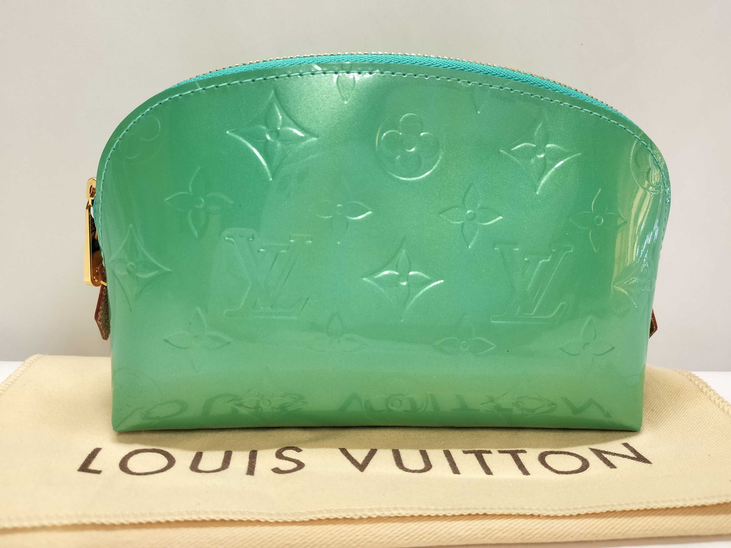 LOUIS VUITTON LOUIS VUITTON Vernis LV Vernis Pochette Cosmetic Pouch Model Number Unknown CA0172 Pouch