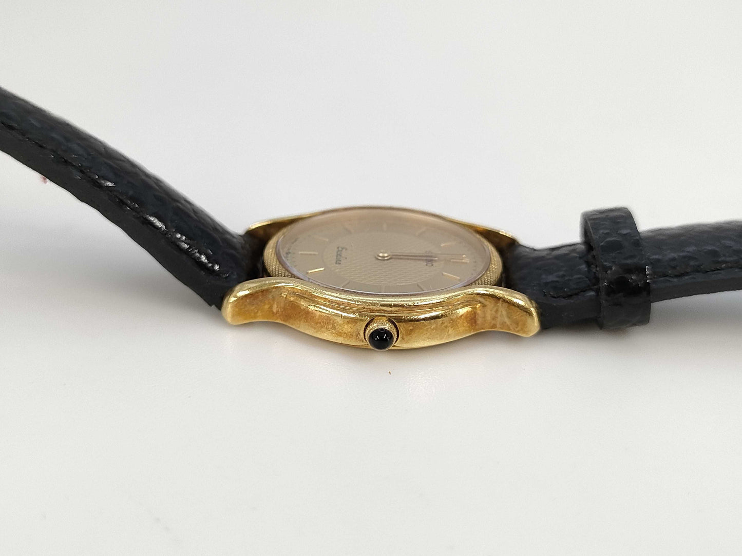 SEIKO Exceline 1F20-0D90 0N0239 Quartz 18K Non-Working/No Operational Guarantee Women's Watch