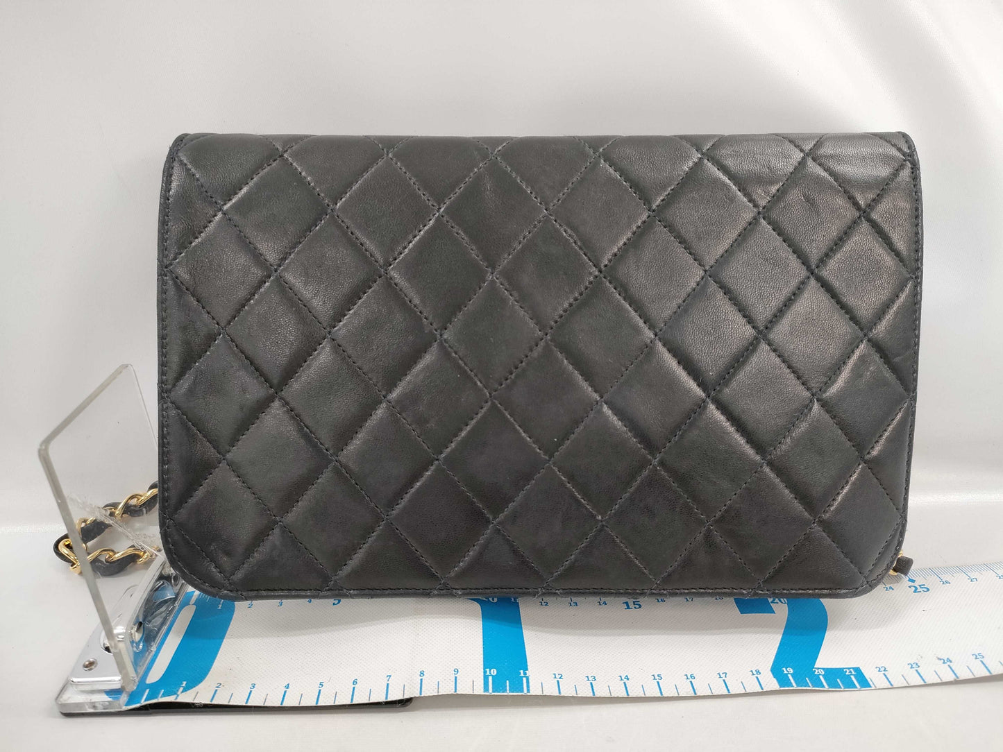 CHANEL Matelasse Single Flap Lambskin Shoulder Bag