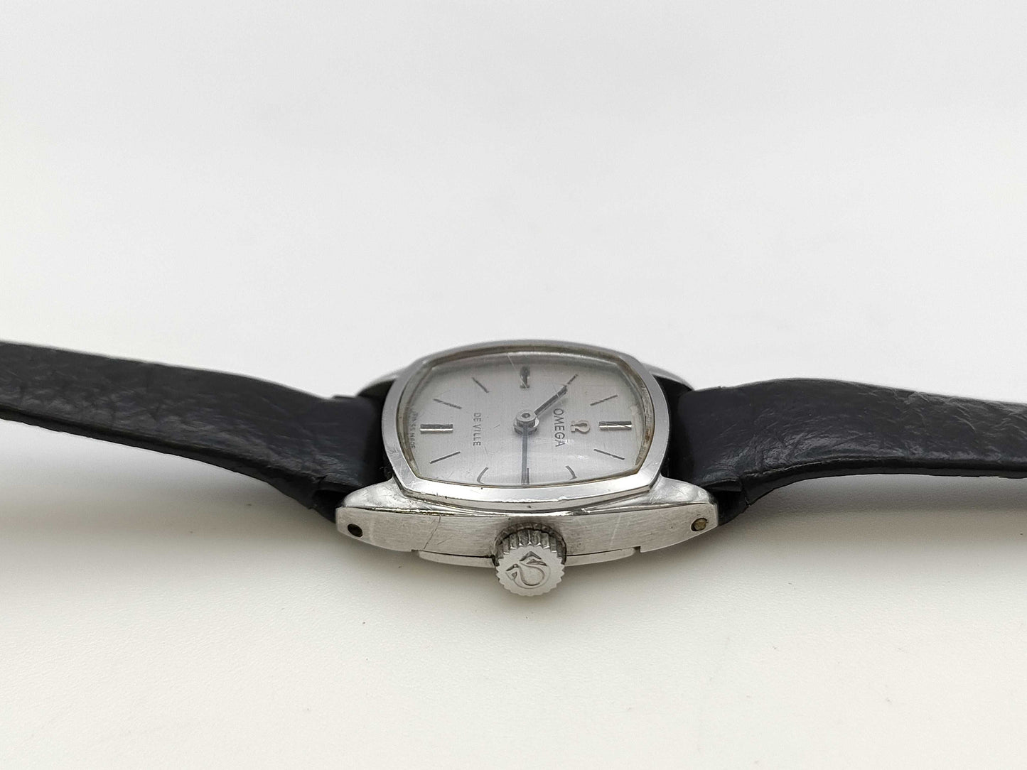 OMEGA Hand-wound Women's Watch