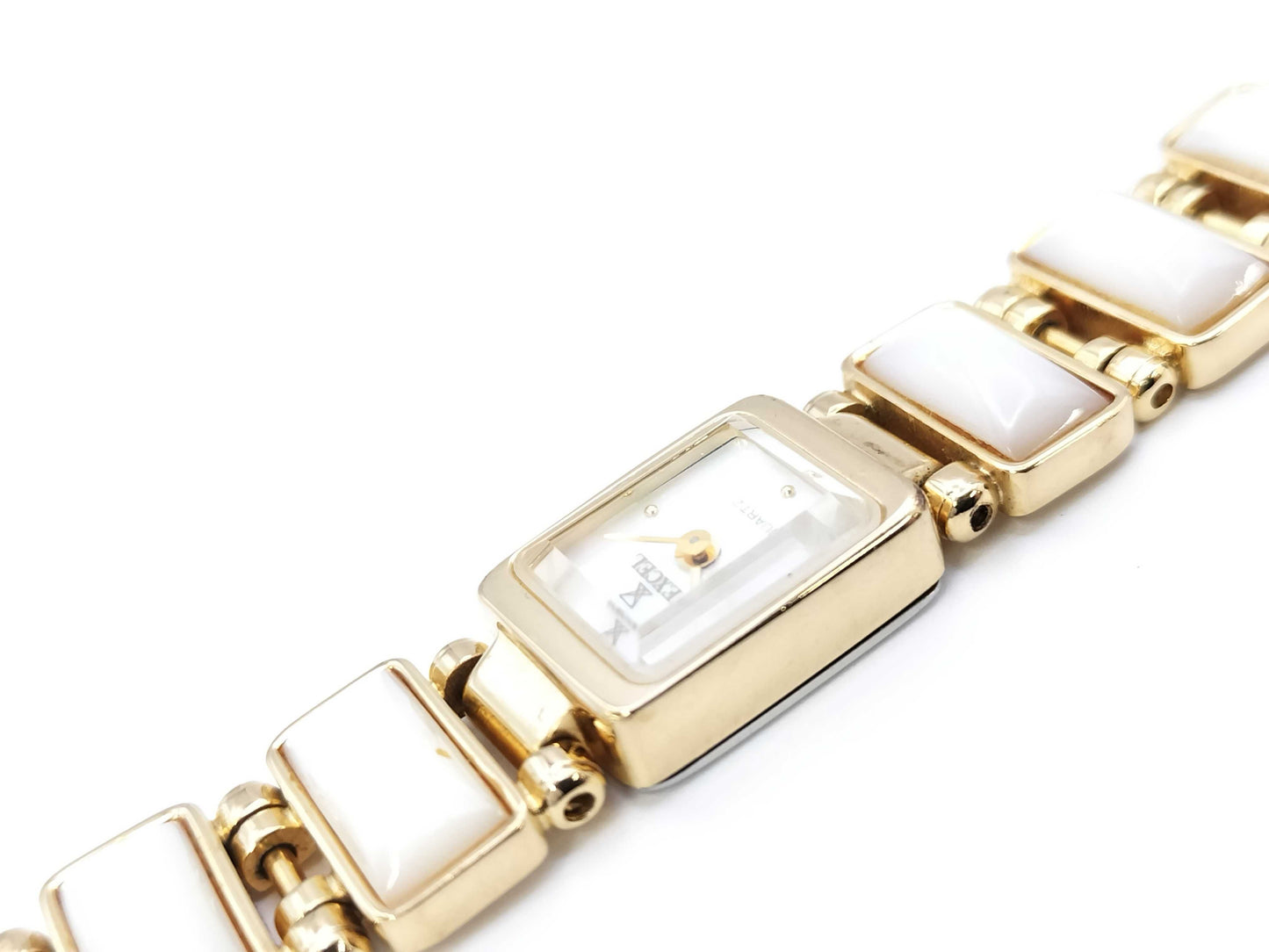 Vexel 0Y003 Quartz Shell Dial Women's Watch