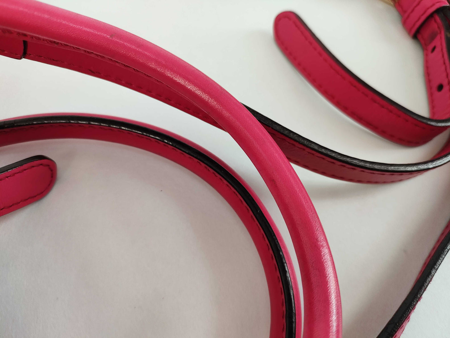 GUCCI Leather Handbag with Shoulder Strap