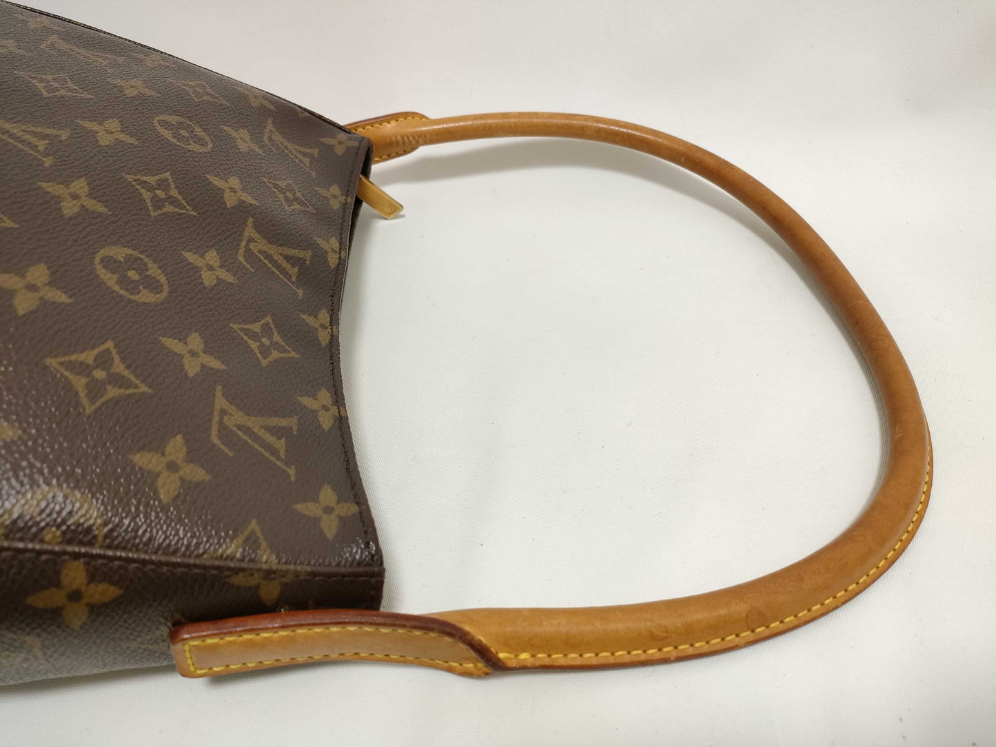 LOUIS VUITTON Monogram KR - Louis Vuitton M51146 Monogram Canvas Looping MM Bag Handbag