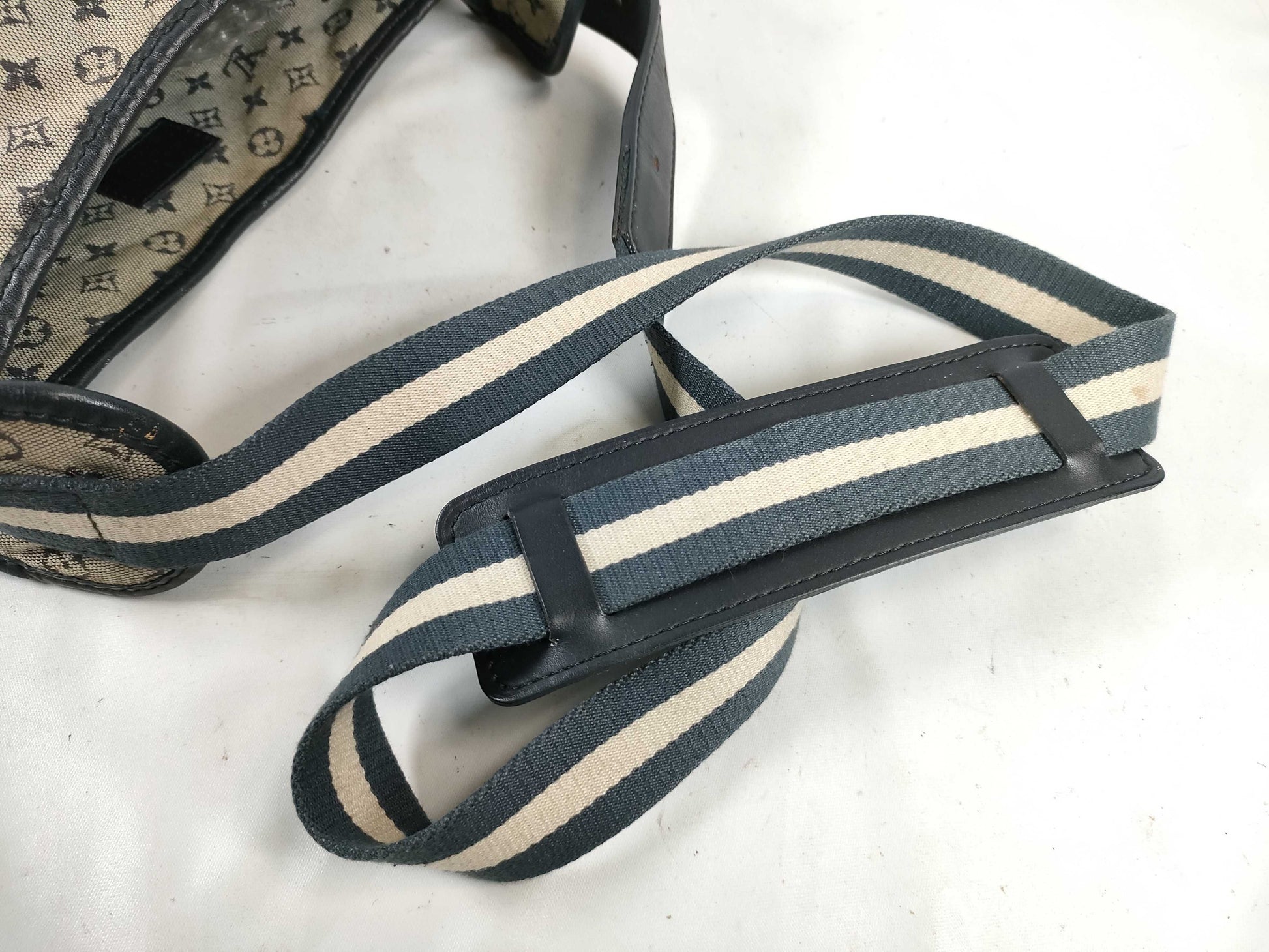LOUIS VUITTON Monogram Mini ID - Louis Vuitton Monogram Mini Besace Mary Kate M92320 - Grade B Shoulder Bag