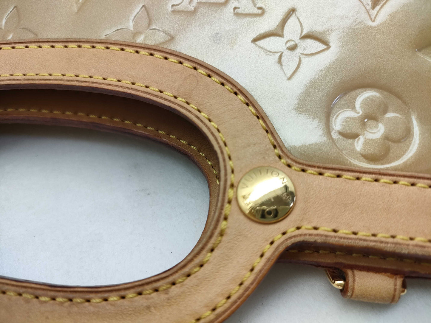 LOUIS VUITTON Vernis Roxbury Drive M91391 LM00636 Yellow Handbag