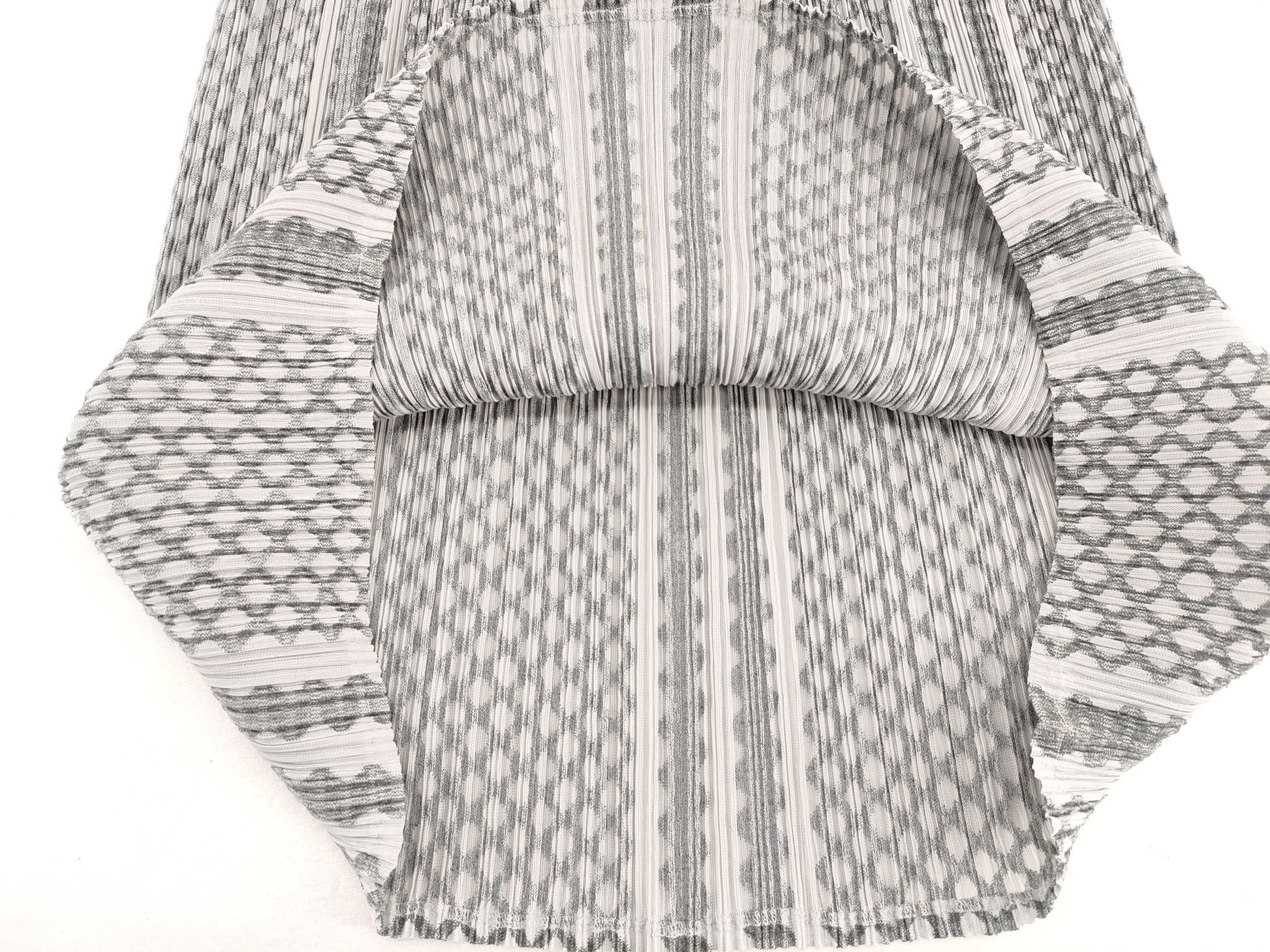 PLEATS PLEASE Pleats Please all-over print skirt