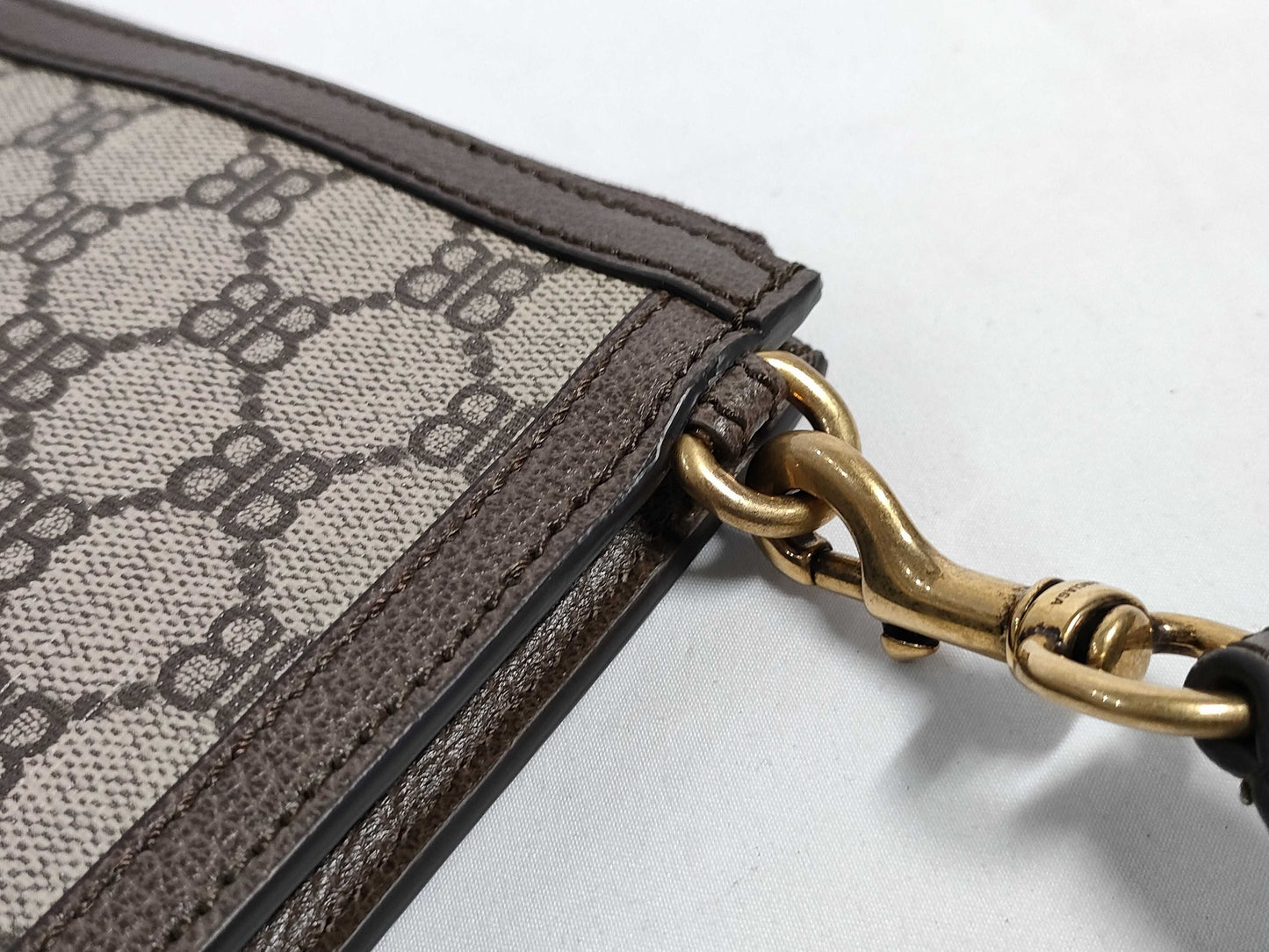 GUCCI GG Supreme GUCCI BALENCIAGA The Hacker GG Supreme Clutch Bag Clutch Bag