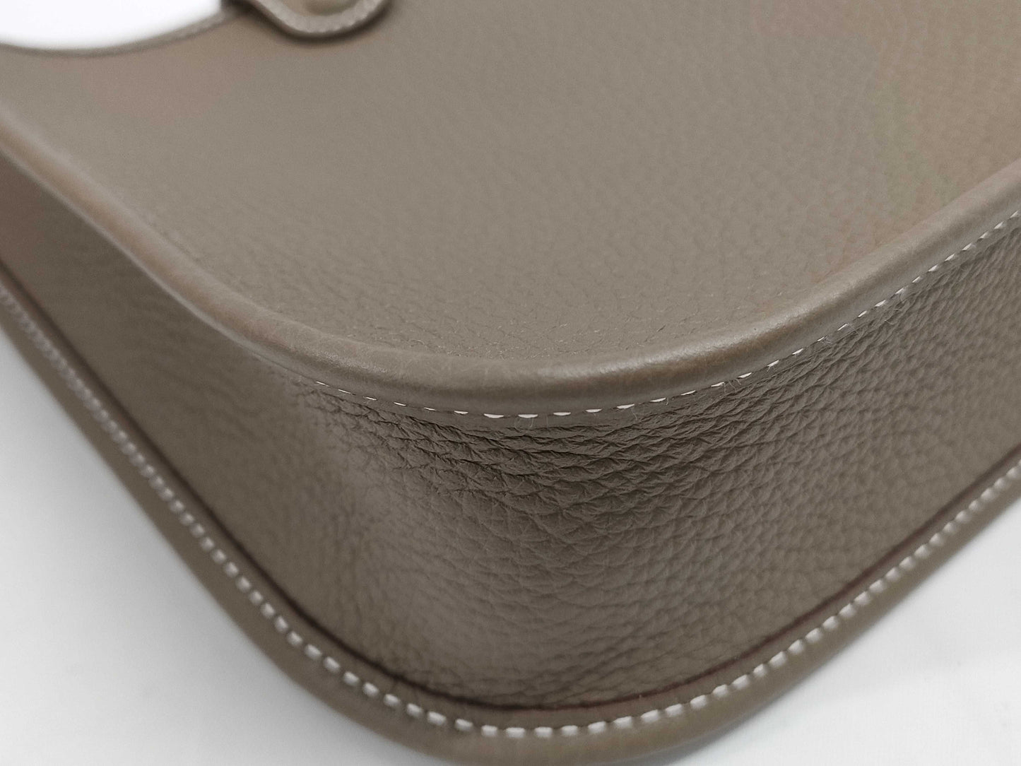 HERMES Evelyn TPM W Stamp Etoupe Shoulder Bag