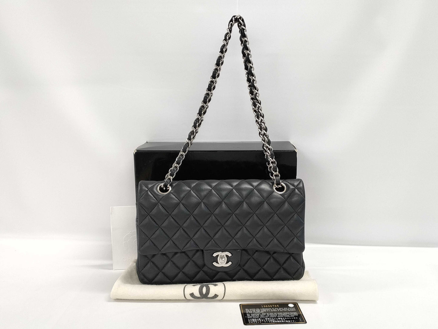 CHANEL CHANEL Matelasse 25 Lambskin Black Shoulder Bag 19698765
