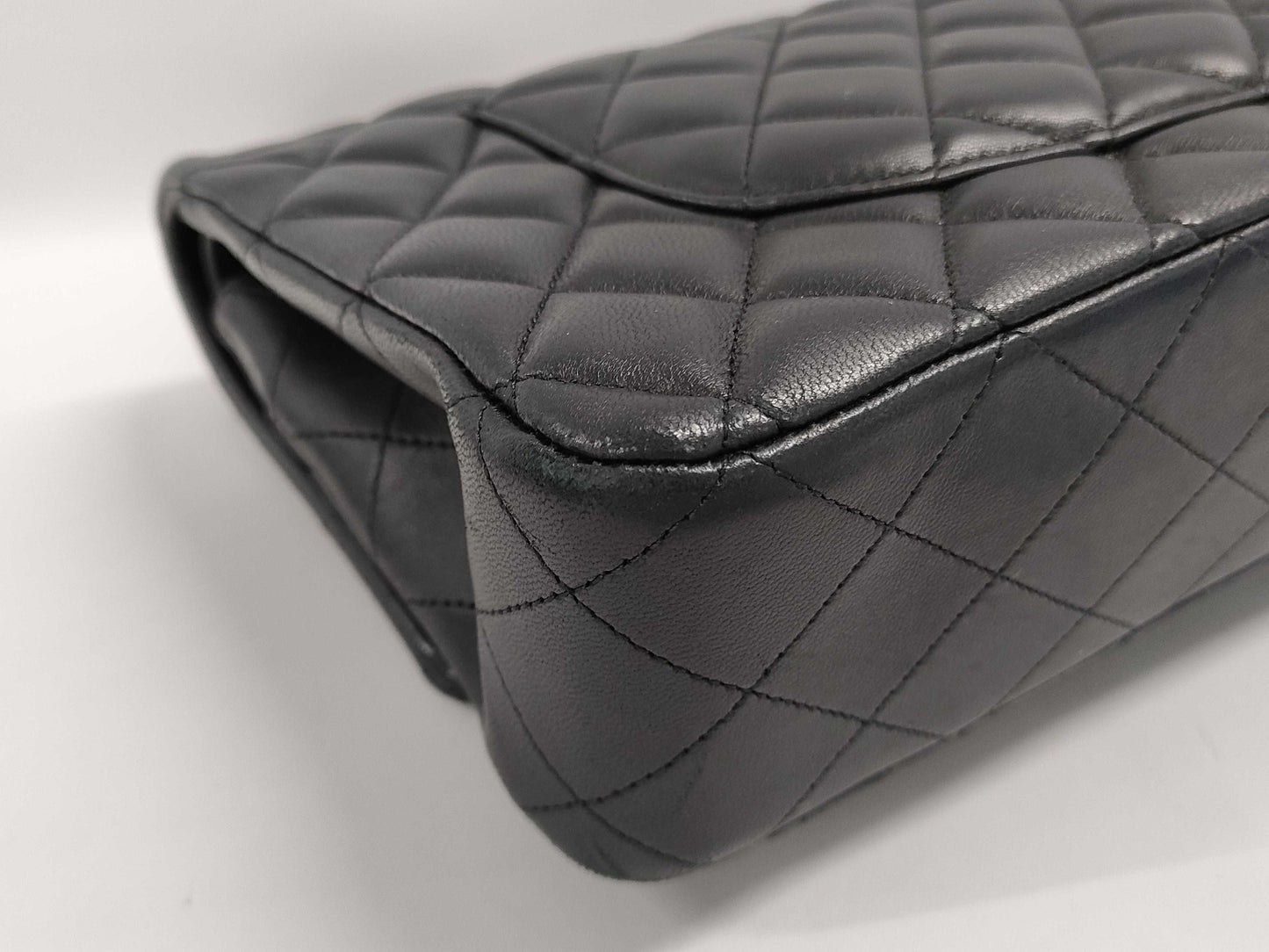 CHANEL CHANEL Matelasse 25 Lambskin Black Shoulder Bag 19698765