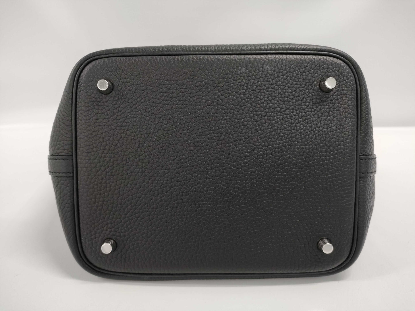 HERMES Picotin Lock MM Handbag in Taurillon with Sterling Silver Hardware, Black, B Stamp
