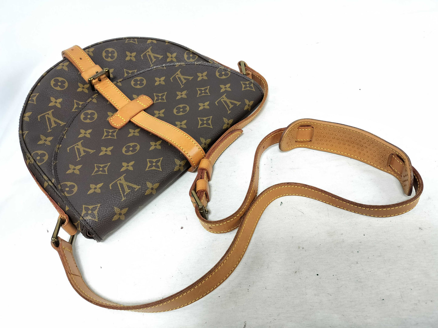 LOUIS VUITTON Monogram Chantilly GM Shoulder Bag