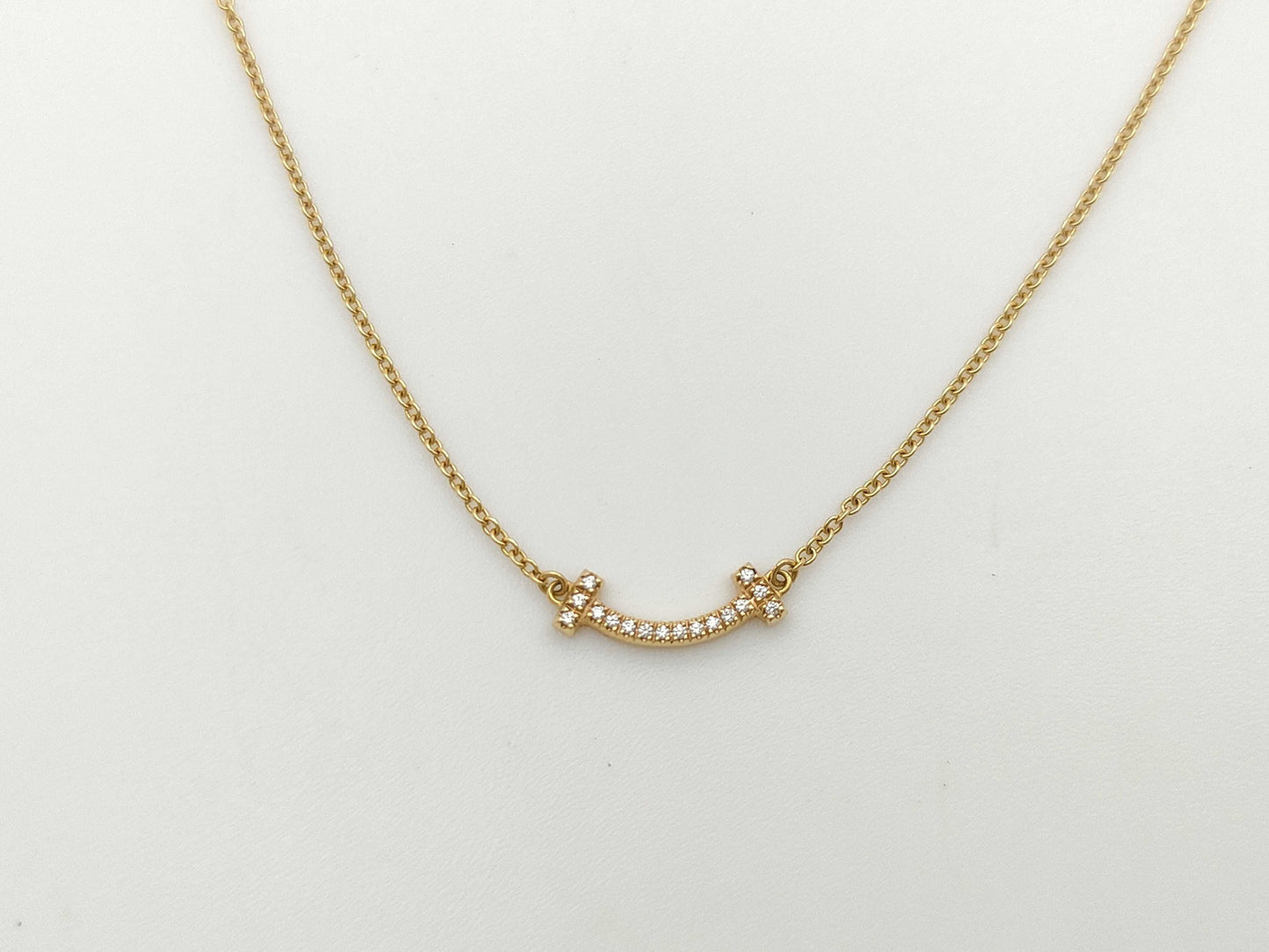 Tiffany & Co. T Smile Mini Diamond Necklace in Yellow Gold and Au750, 2.3g